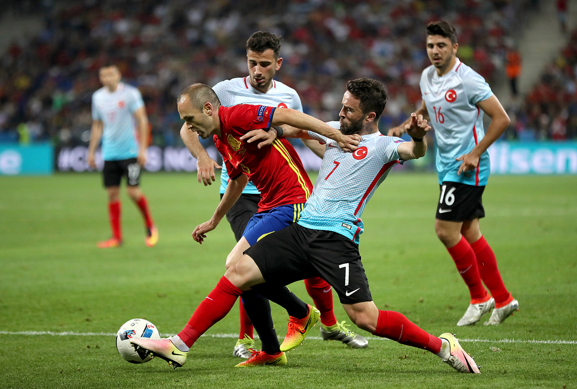 九州娱乐官方网站登录入口（九州娱乐体育、真人、游戏）-欧预赛胜者晋级淘汰赛，目标更高