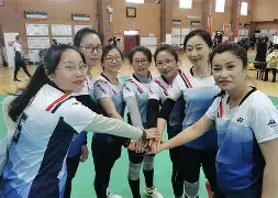 九州娱乐平台-包含比赛赛场全力拼搏，球队团结一心冲向胜利的词条